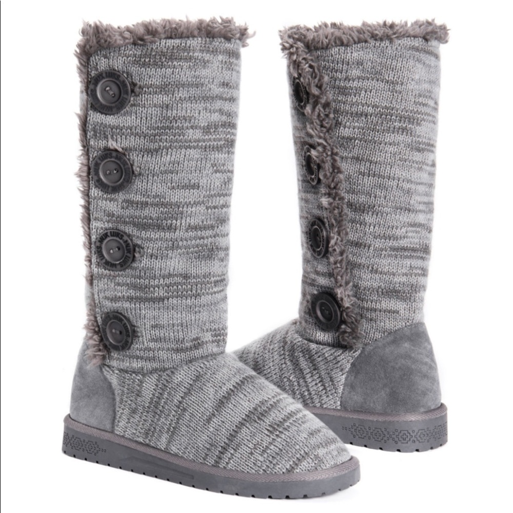 NWT** Muk Luks Pull On Boots